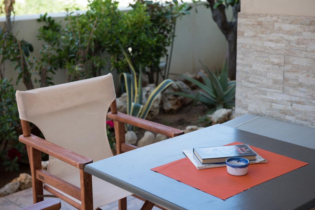 Dora Apartments Agia Pelagia Dış mekan fotoğraf